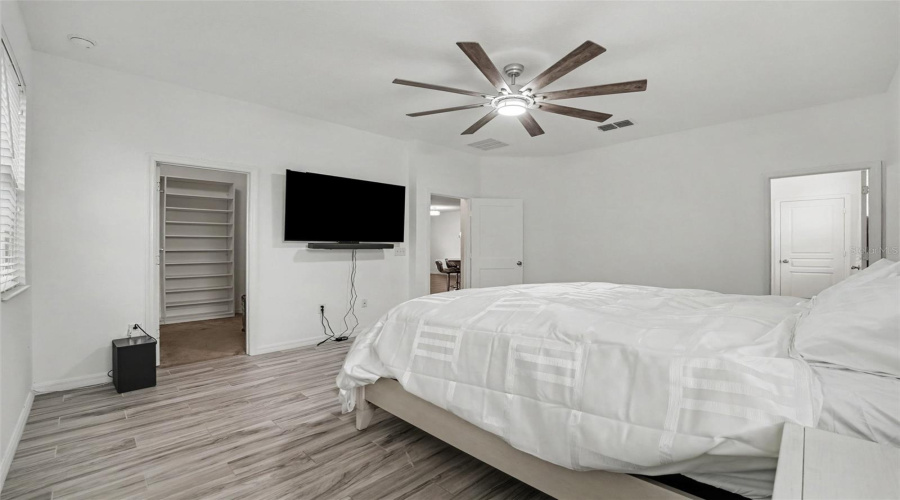Kissimmee, Florida 34746, 4 Bedroom Bedrooms, ,2 Bathroombathrooms,Residential,For Sale,Boating,0,Mfrtb8540714