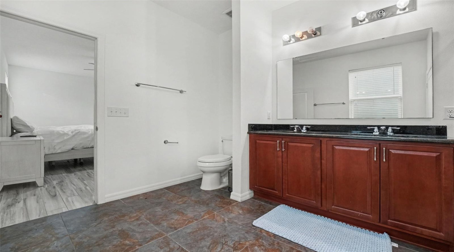 Kissimmee, Florida 34746, 4 Bedroom Bedrooms, ,2 Bathroombathrooms,Residential,For Sale,Boating,0,Mfrtb8540714