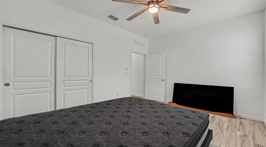 Kissimmee, Florida 34746, 4 Bedroom Bedrooms, ,2 Bathroombathrooms,Residential,For Sale,Boating,0,Mfrtb8540714
