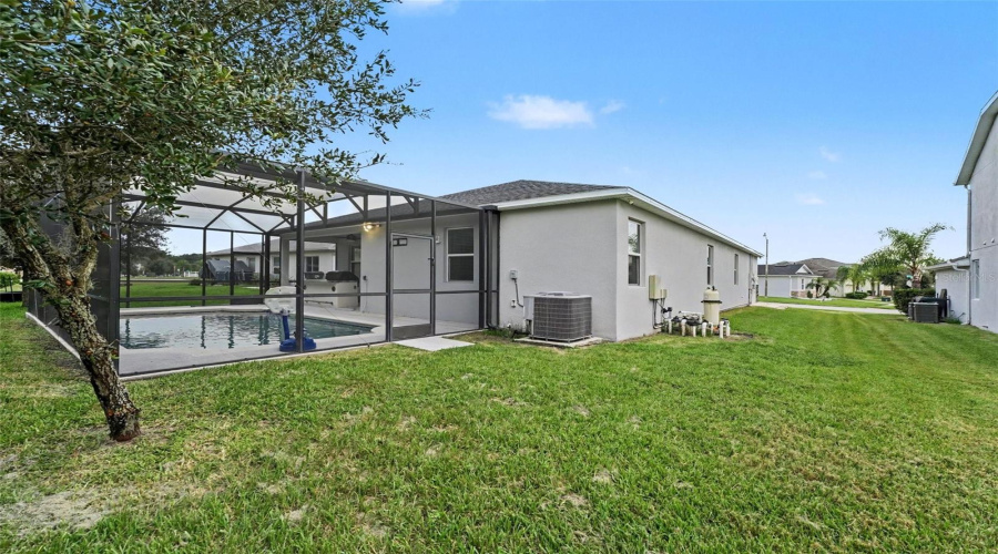 Kissimmee, Florida 34746, 4 Bedroom Bedrooms, ,2 Bathroombathrooms,Residential,For Sale,Boating,0,Mfrtb8540714