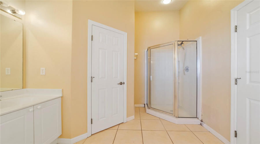 Kissimmee, Florida 34746, 4 Bedroom Bedrooms, ,3 Bathroombathrooms,Residential,For Sale,Club Cortile,0,Mfro6422413