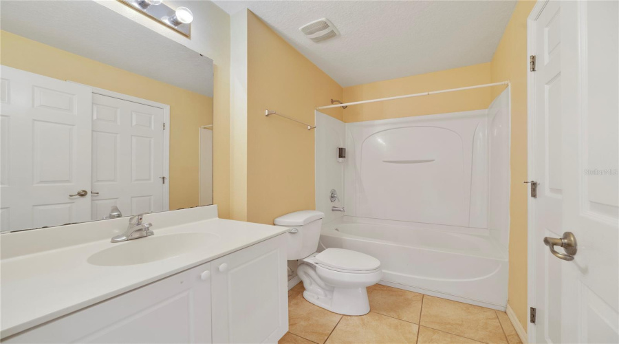 Kissimmee, Florida 34746, 4 Bedroom Bedrooms, ,3 Bathroombathrooms,Residential,For Sale,Club Cortile,0,Mfro6422413