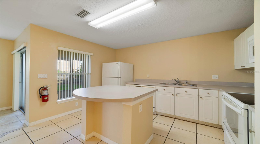 Kissimmee, Florida 34746, 4 Bedroom Bedrooms, ,3 Bathroombathrooms,Residential,For Sale,Club Cortile,0,Mfro6422413