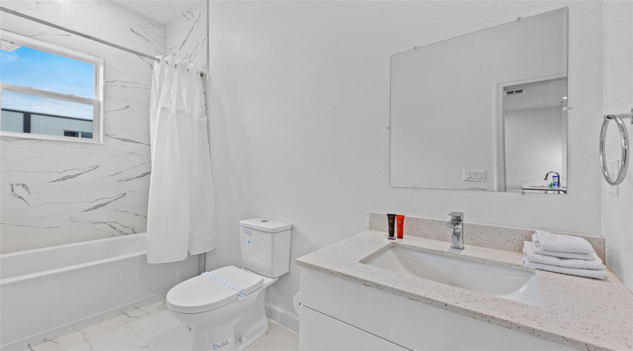 Davenport, Florida 33896, 5 Bedroom Bedrooms, ,4 Bathroombathrooms,Residential,For Sale,Famagusta,0,Mfro6449094