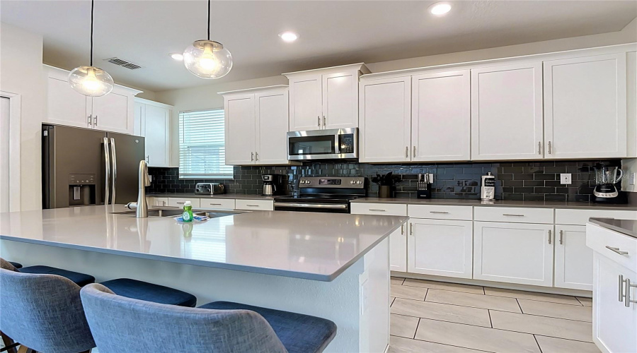 Kissimmee, Florida 34746, 5 Bedroom Bedrooms, ,5 Bathroombathrooms,Residential,For Sale,Bookmark,0,Mfro6436701