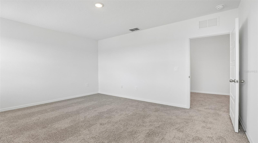 Davenport, Florida 33837, 4 Bedroom Bedrooms, ,2 Bathroombathrooms,Residential,For Sale,Rolling Lake,0,Mfro6449279