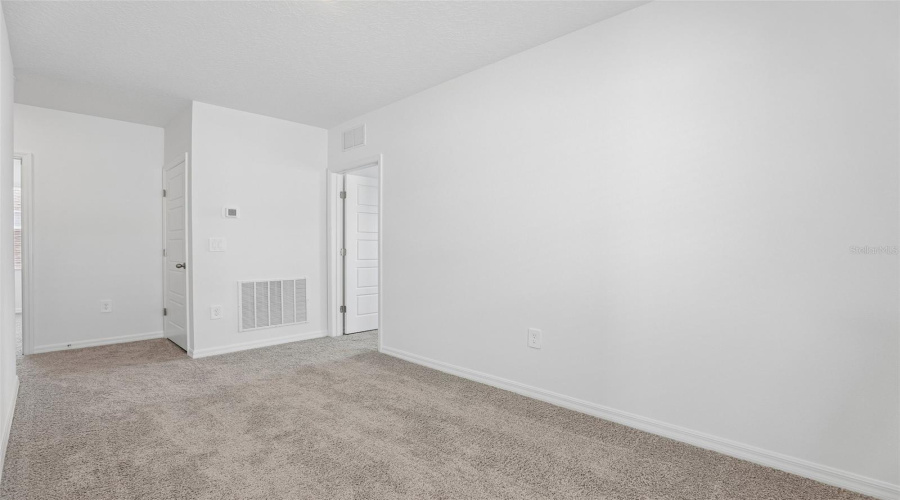 Davenport, Florida 33837, 4 Bedroom Bedrooms, ,2 Bathroombathrooms,Residential,For Sale,Rolling Lake,0,Mfro6449289