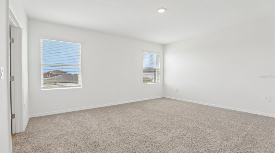 Davenport, Florida 33837, 4 Bedroom Bedrooms, ,2 Bathroombathrooms,Residential,For Sale,Rolling Lake,0,Mfro6449289