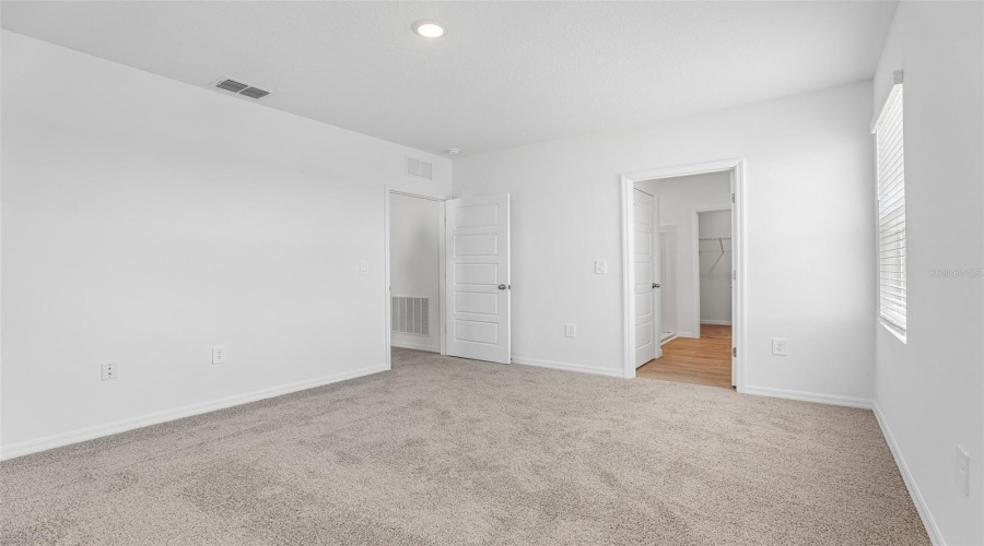 Davenport, Florida 33837, 4 Bedroom Bedrooms, ,2 Bathroombathrooms,Residential,For Sale,Rolling Lake,0,Mfro6449289