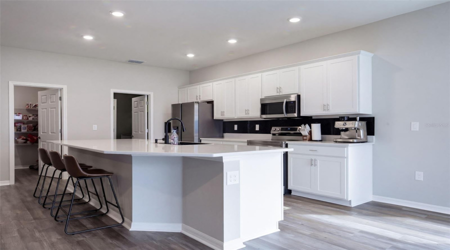 Davenport, Florida 33837, 4 Bedroom Bedrooms, ,2 Bathroombathrooms,Residential,For Sale,Mountain Flower Lane,0,Mfro6447544
