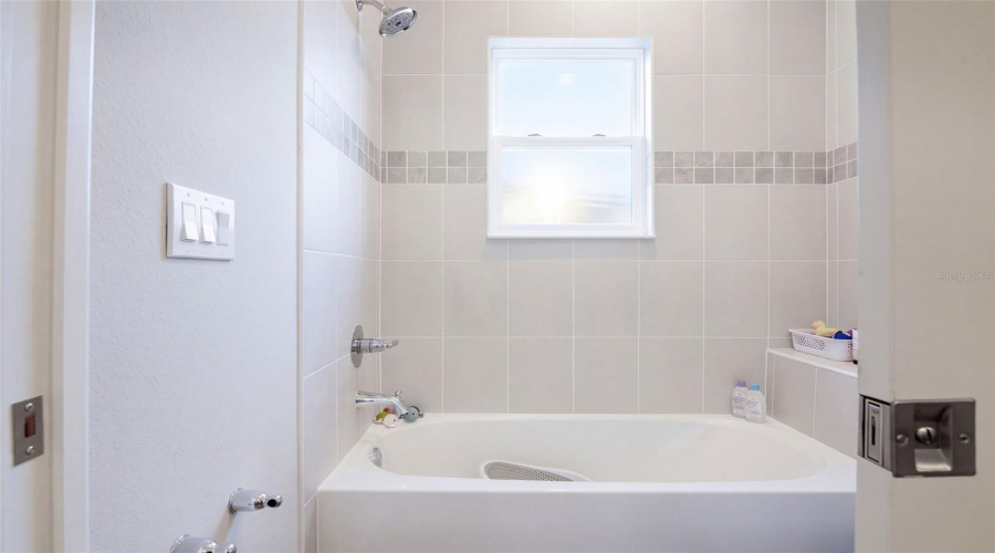 Davenport, Florida 33837, 4 Bedroom Bedrooms, ,2 Bathroombathrooms,Residential,For Sale,Mountain Flower Lane,0,Mfro6447544