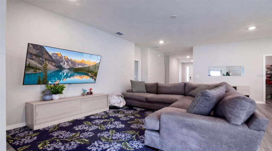 Davenport, Florida 33837, 4 Bedroom Bedrooms, ,2 Bathroombathrooms,Residential,For Sale,Mountain Flower Lane,0,Mfro6447544
