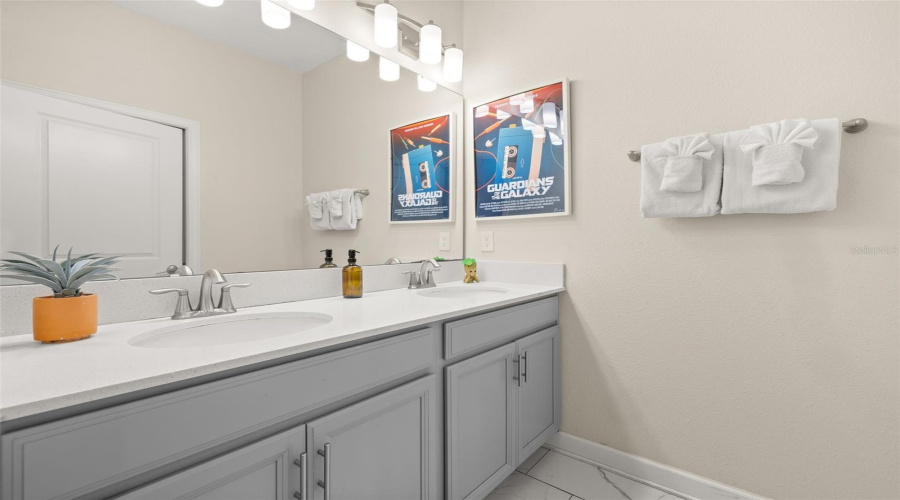 Kissimmee, Florida 34746, 5 Bedroom Bedrooms, ,4 Bathroombathrooms,Residential,For Sale,Lullaby,0,Mfrs5157505
