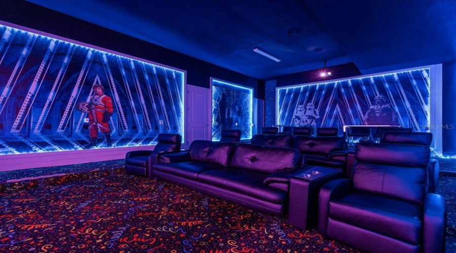Garage - Xl Movie Theater