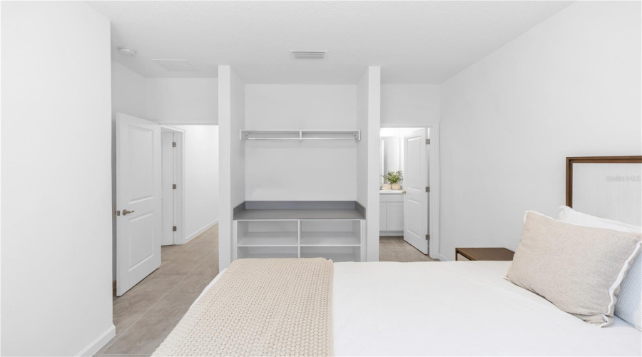 Guest Bedroom (3)
