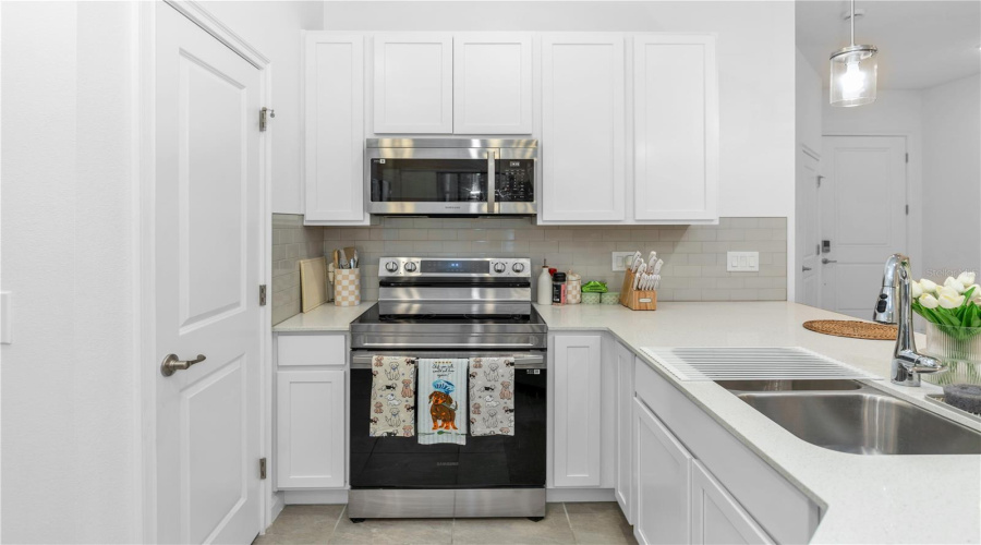 Orlando, Florida 32821, 5 Bedroom Bedrooms, ,5 Bathroombathrooms,Residential,For Sale,Ebb Tide,0,Mfro6414665