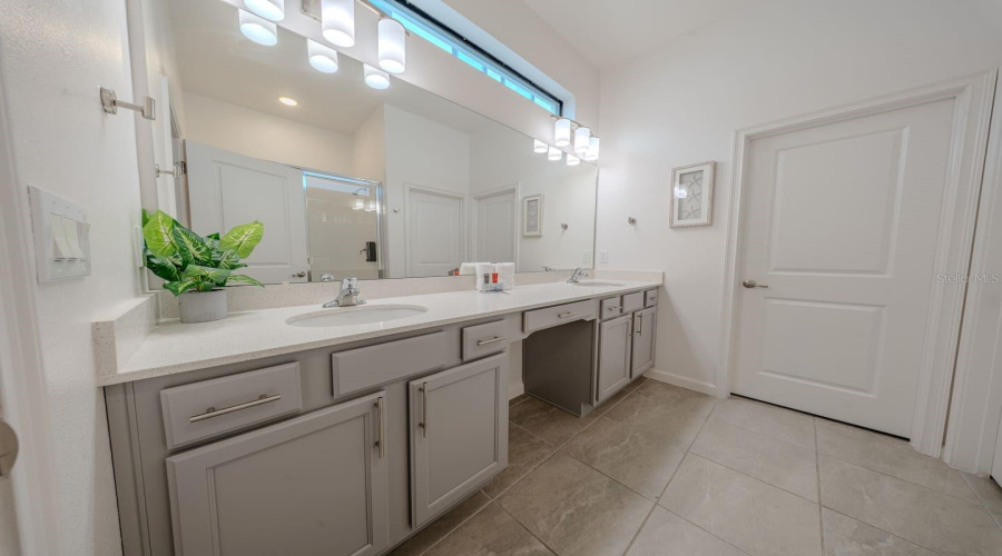 Orlando, Florida 32821, 12 Bedroom Bedrooms, ,11 Bathroombathrooms,Residential,For Sale,High Seas,0,Mfro6439979