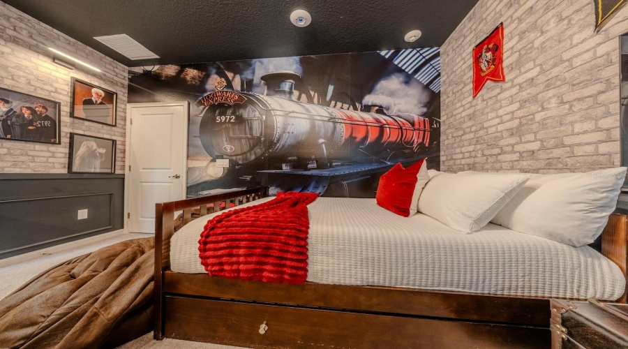 Orlando, Florida 32821, 12 Bedroom Bedrooms, ,11 Bathroombathrooms,Residential,For Sale,High Seas,0,Mfro6439979