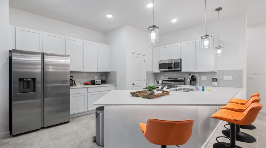 Orlando, Florida 32821, 5 Bedroom Bedrooms, ,5 Bathroombathrooms,Residential,For Sale,Ebb Tide Lane,0,Mfro6338888