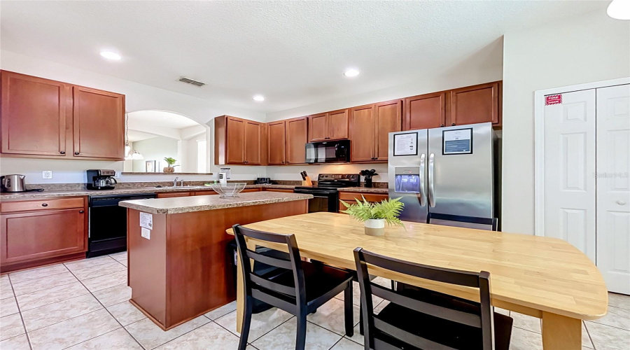 Kissimmee, Florida 34746, 6 Bedroom Bedrooms, ,4 Bathroombathrooms,Residential,For Sale,Nirvana,0,Mfrs5158856