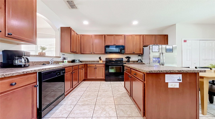 Kissimmee, Florida 34746, 6 Bedroom Bedrooms, ,4 Bathroombathrooms,Residential,For Sale,Nirvana,0,Mfrs5158856