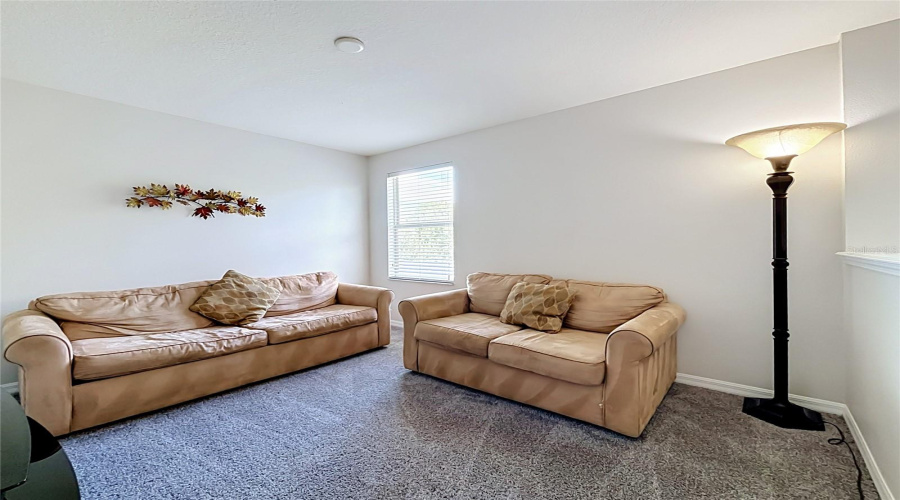 Kissimmee, Florida 34746, 6 Bedroom Bedrooms, ,4 Bathroombathrooms,Residential,For Sale,Nirvana,0,Mfrs5158856
