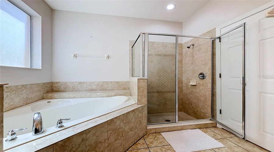 Kissimmee, Florida 34746, 6 Bedroom Bedrooms, ,4 Bathroombathrooms,Residential,For Sale,Nirvana,0,Mfrs5158856