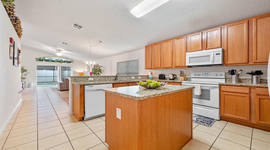 Kissimmee, Florida 34746, 4 Bedroom Bedrooms, ,3 Bathroombathrooms,Residential,For Sale,Dharma,0,Mfro6444717
