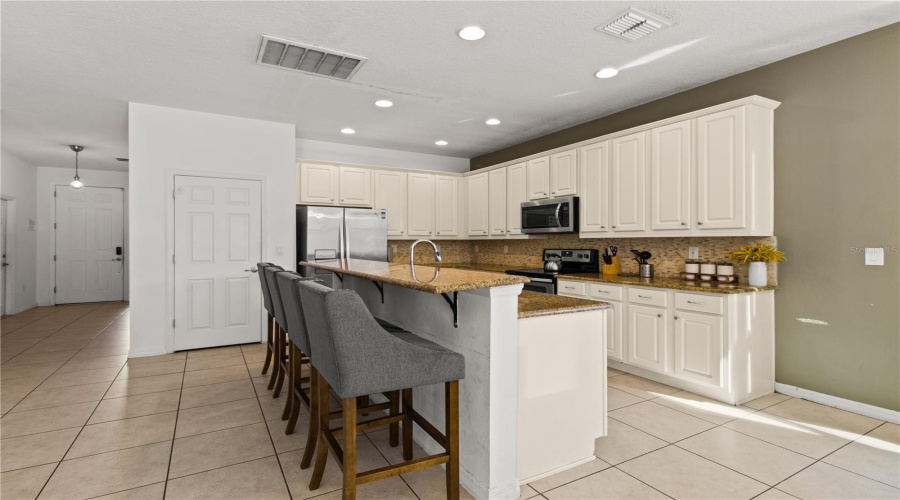 Kissimmee, Florida 34746, 7 Bedroom Bedrooms, ,7 Bathroombathrooms,Residential,For Sale,Shiva,0,Mfro6335292