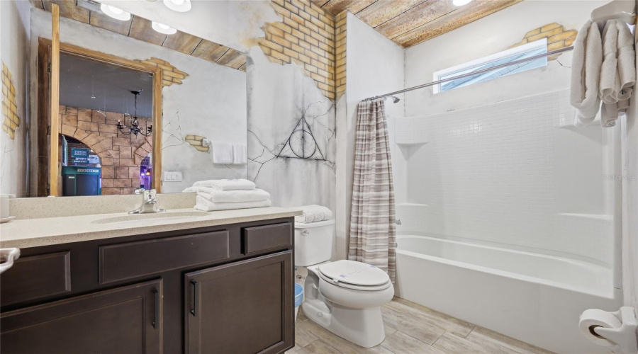 Kissimmee, Florida 34746, 13 Bedroom Bedrooms, ,11 Bathroombathrooms,Residential,For Sale,Shanti,0,Mfro6397792
