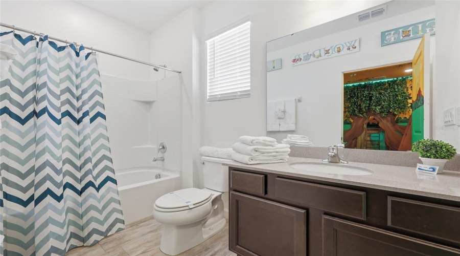 Kissimmee, Florida 34746, 13 Bedroom Bedrooms, ,11 Bathroombathrooms,Residential,For Sale,Shanti,0,Mfro6397792