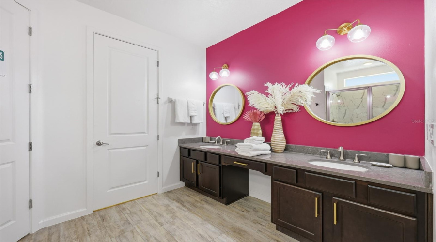Kissimmee, Florida 34746, 13 Bedroom Bedrooms, ,11 Bathroombathrooms,Residential,For Sale,Shanti,0,Mfro6397792