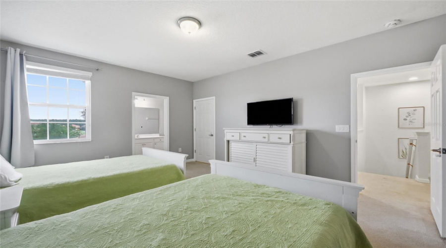 Kissimmee, Florida 34746, 8 Bedroom Bedrooms, ,7 Bathroombathrooms,Residential,For Sale,Shiva,0,Mfro6427419
