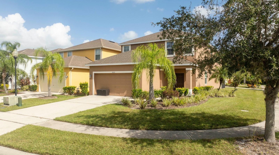 Kissimmee, Florida 34746, 5 Bedroom Bedrooms, ,4 Bathroombathrooms,Residential,For Sale,Santosh,0,Mfro6400516
