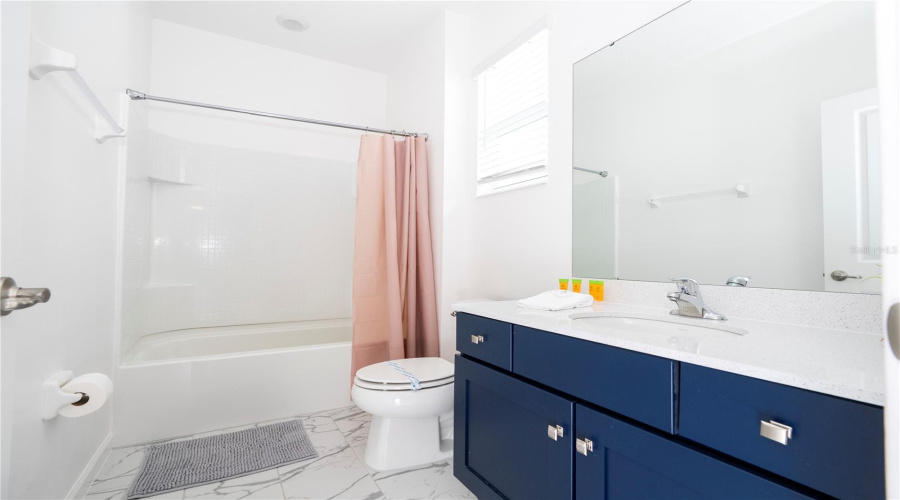 Kissimmee, Florida 34746, 9 Bedroom Bedrooms, ,7 Bathroombathrooms,Residential,For Sale,Shanti,0,Mfrs5134329