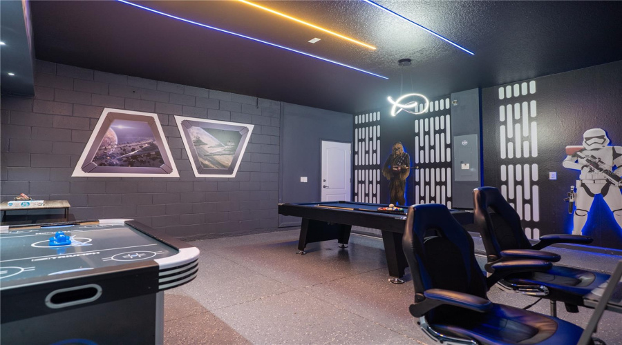 Game Room - Garage