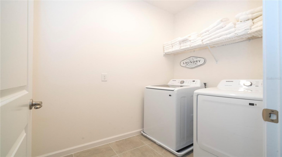Orlando, Florida 32821, 9 Bedroom Bedrooms, ,9 Bathroombathrooms,Residential,For Sale,High Seas,0,Mfro6367679