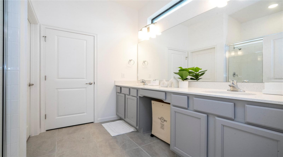 Orlando, Florida 32821, 9 Bedroom Bedrooms, ,9 Bathroombathrooms,Residential,For Sale,High Seas,0,Mfro6367679