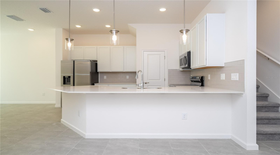 Orlando, Florida 32821, 5 Bedroom Bedrooms, ,5 Bathroombathrooms,Residential,For Sale,Ebb Tide,0,Mfrs5143244