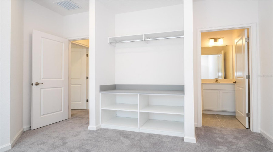 Orlando, Florida 32821, 5 Bedroom Bedrooms, ,5 Bathroombathrooms,Residential,For Sale,Ebb Tide,0,Mfrs5143244