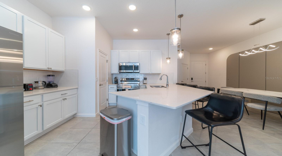 Orlando, Florida 32821, 5 Bedroom Bedrooms, ,5 Bathroombathrooms,Residential,For Sale,Ebb Tide,0,Mfro6388551