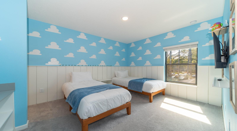 Orlando, Florida 32821, 5 Bedroom Bedrooms, ,5 Bathroombathrooms,Residential,For Sale,Ebb Tide,0,Mfro6388551
