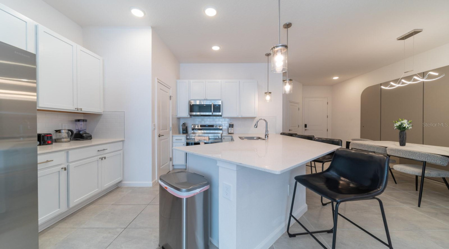 Orlando, Florida 32821, 5 Bedroom Bedrooms, ,5 Bathroombathrooms,Residential,For Sale,Ebb Tide,0,Mfro6388551