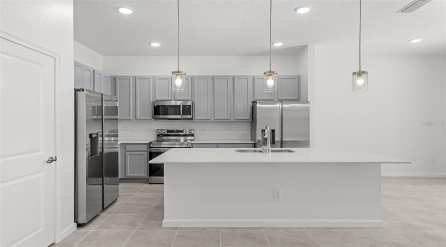 Orlando, Florida 32821, 8 Bedroom Bedrooms, ,8 Bathroombathrooms,Residential,For Sale,High Seas,0,Mfro6374187
