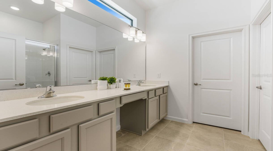 Orlando, Florida 32821, 10 Bedroom Bedrooms, ,9 Bathroombathrooms,Residential,For Sale,High Seas,0,Mfro6389261