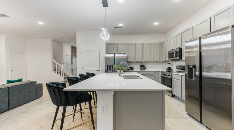 Orlando, Florida 32821, 10 Bedroom Bedrooms, ,9 Bathroombathrooms,Residential,For Sale,High Seas,0,Mfro6389261