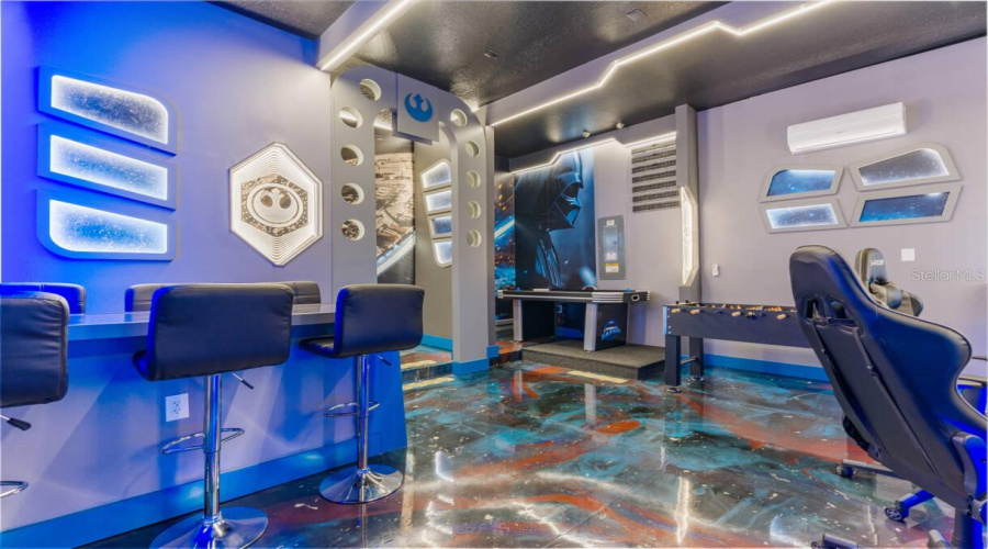 Orlando, Florida 32821, 10 Bedroom Bedrooms, ,9 Bathroombathrooms,Residential,For Sale,High Seas,0,Mfro6389261