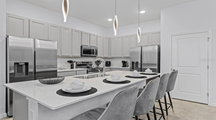 Orlando, Florida 32821, 8 Bedroom Bedrooms, ,8 Bathroombathrooms,Residential,For Sale,High Seas,0,Mfro6385738
