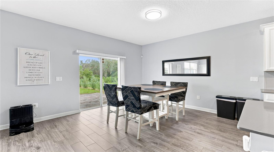 Davenport, Florida 33837, 4 Bedroom Bedrooms, ,2 Bathroombathrooms,Residential,For Sale,Oak Bluff,0,Mfro6449163