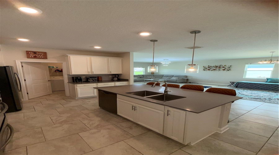 Kissimmee, Florida 34746, 4 Bedroom Bedrooms, ,3 Bathroombathrooms,Residential,For Sale,Seven Canyons,0,Mfro6438327